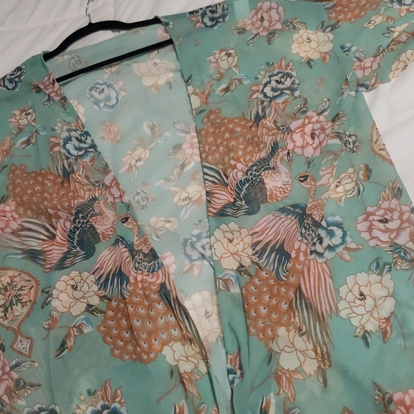 Hp 💖 New boutique Floral Kimono - Picture 9 of 13